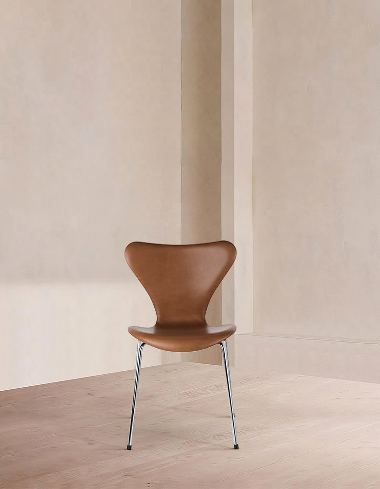 Fritz Hansen Series 7 Dining Chair by Arne Jacobsen