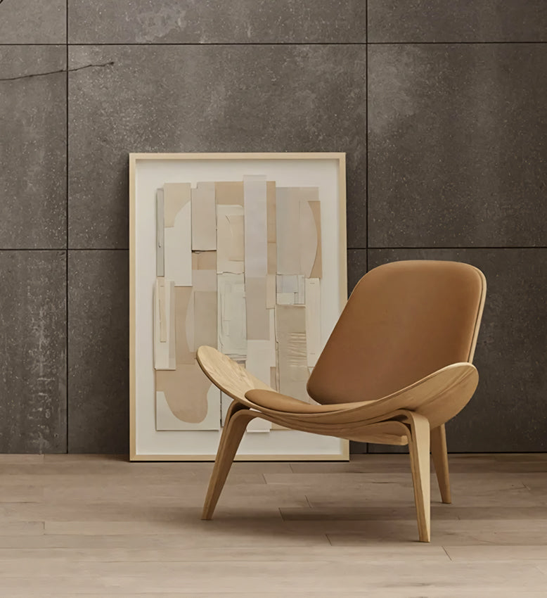 Hans Wegner CH07 Shell Chair, BrownDescription




The Hans Wegner CH07 Shell ash armchair has a light and airy design that is created by the winged seat, curved backrest, and three arched legs. To en