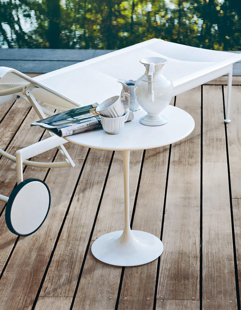 Knoll Saarinen Low Table For Outdoor